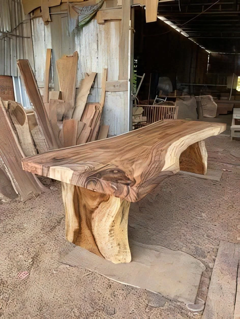 thiết kế bàn ăn gỗ tự nhiên